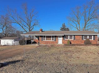 904 Westwind Dr, Park Hills, MO 63601
