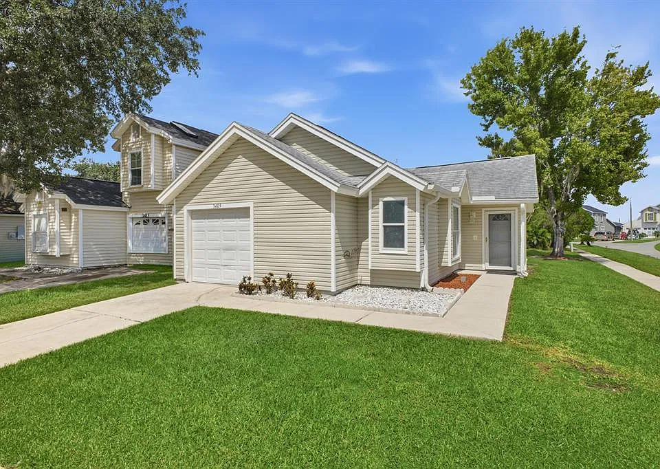 3409 Fox Crossing Dr
