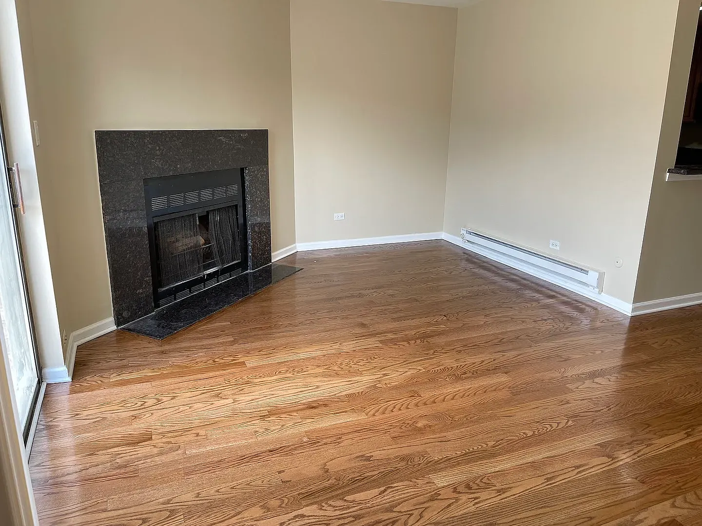 442 E Osage Ln — Photo 4
