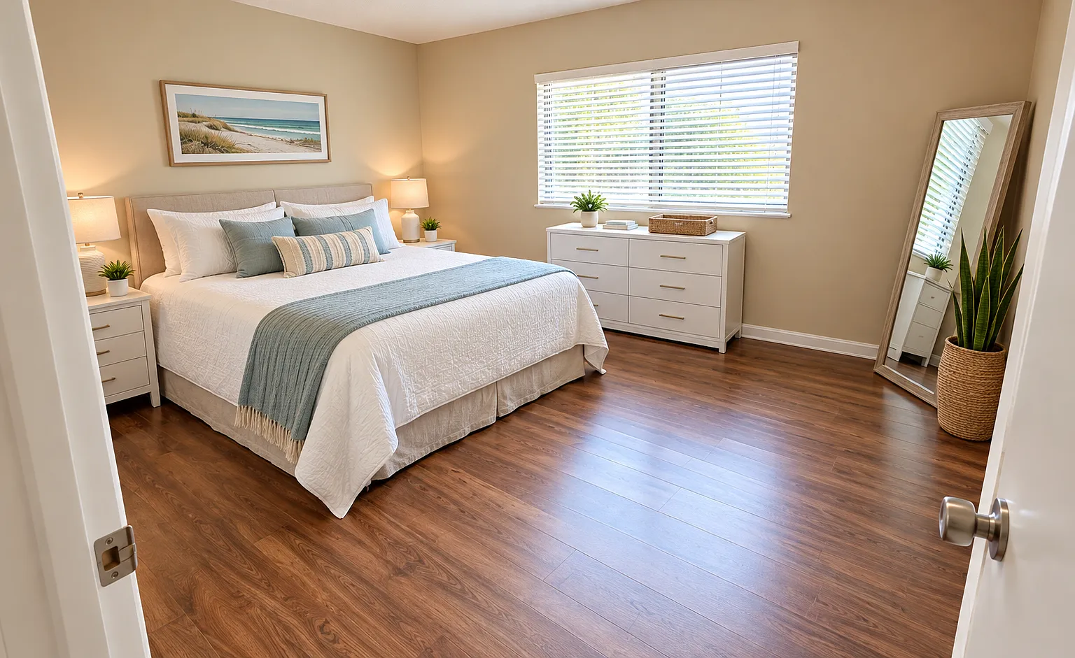 2 bed, 846 sqft, $2,025 — Photo 3