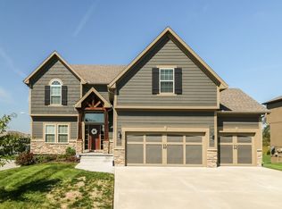 9730 N Elm Ave, Kansas City, MO 64157