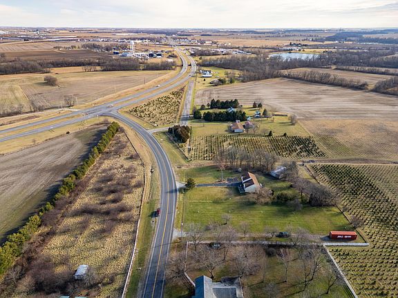 3rd image of 13745 Us Highway 35 NW