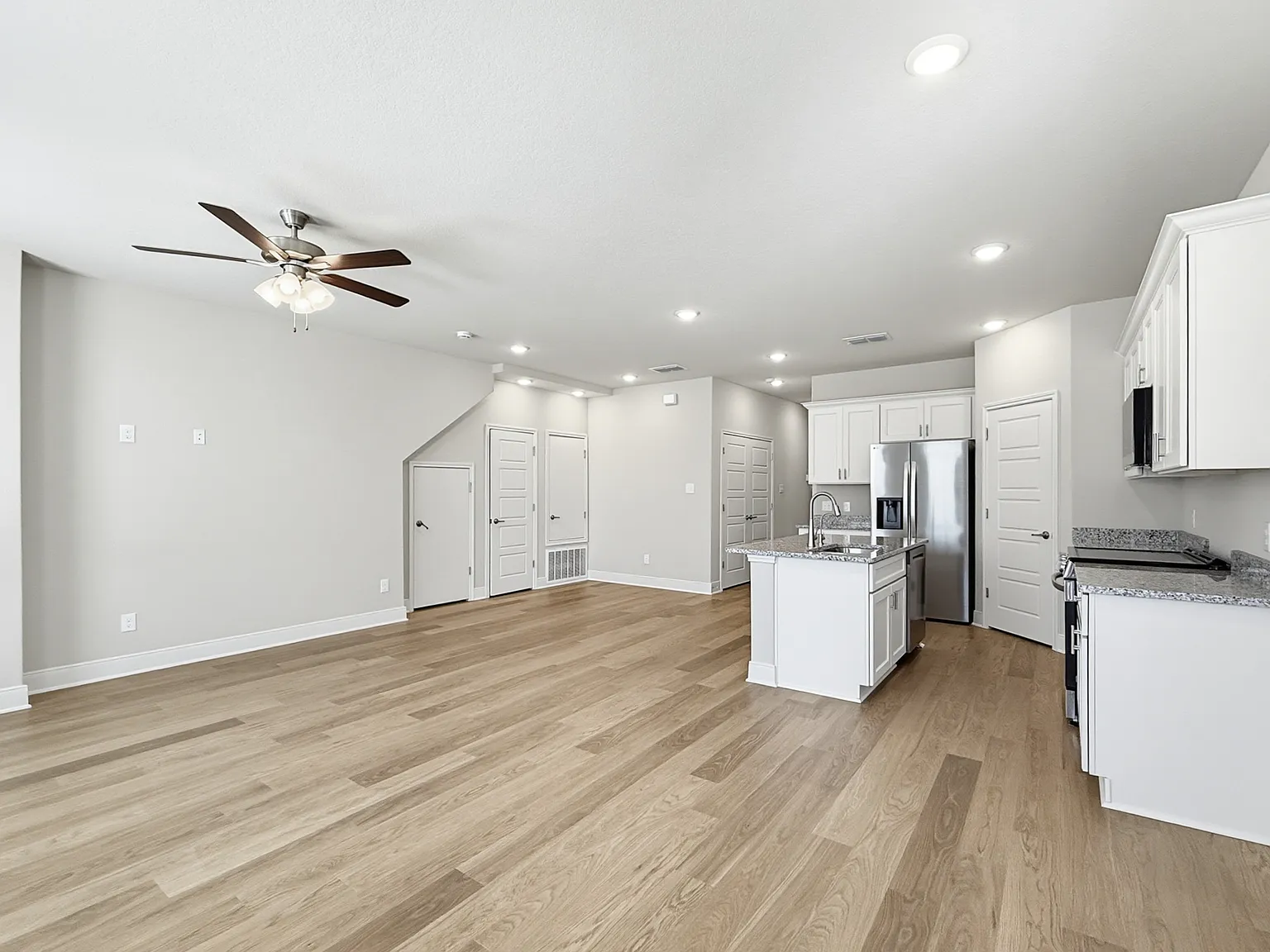 7232 Magnolia Blf — Photo 4