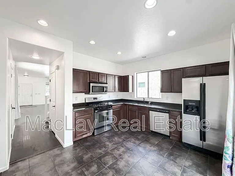 1707 S Rochester Dr — Photo 5