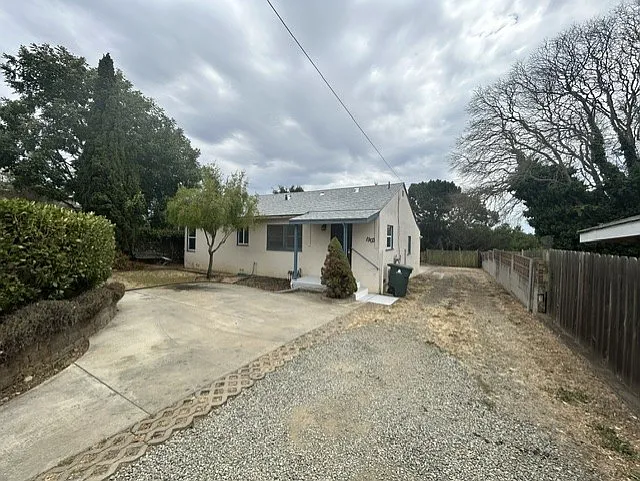 1903 Magazine St — Photo 21