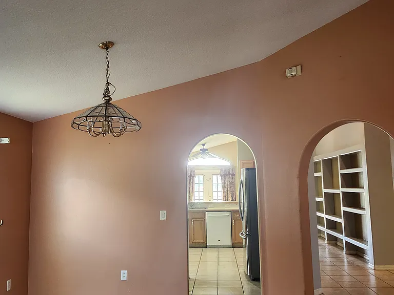11005 Crystal Glen Blvd — Photo 6