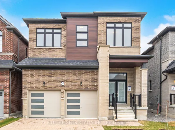 1190 Plymouth Dr, Oshawa, ON L1L 0T4