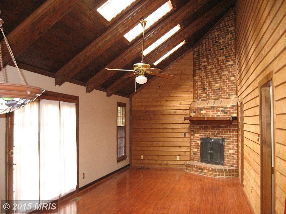 2nd image of 1 Bradbury Cir