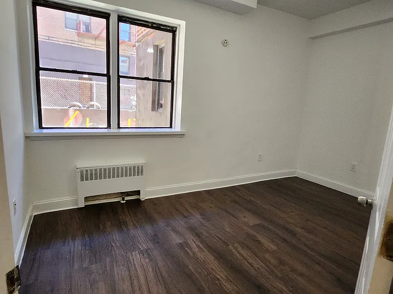 510 Riverdale Ave #1G — Photo 7