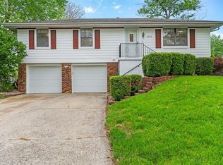 2800 SW 5th St, Blue Springs, MO 64014