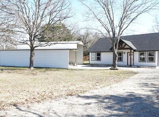 10193 Sleepy Hollow Rd, Terrell, TX 75161