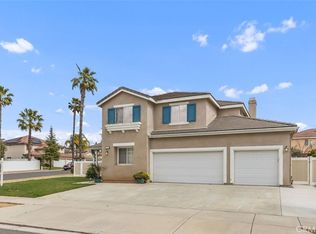 17886 Orangewood Ln, Riverside, CA 92503