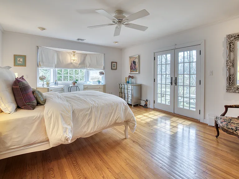 36 Lynn Ave — Photo 12