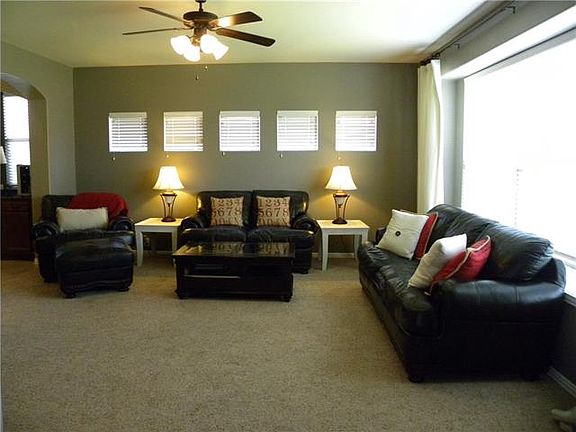 4th image of 4206 Stonebriar Trl