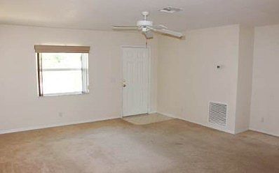 2nd image of 3103 Oleander Dr