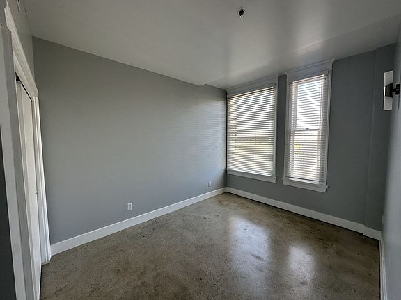 5th image of 7 E 400 S APT 203