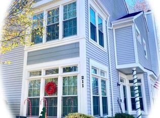 211 Appaloosa Dr, Yorktown, VA 23693