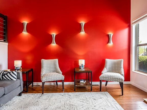 4th image of 8712 S Oakwood Park Cir