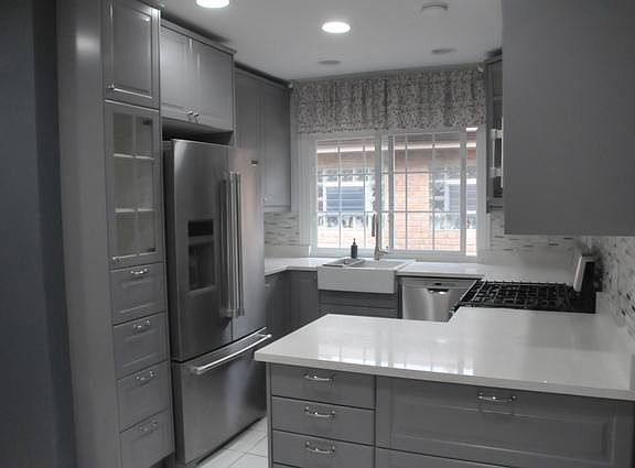 3rd image of 4127 N Ottawa Ave