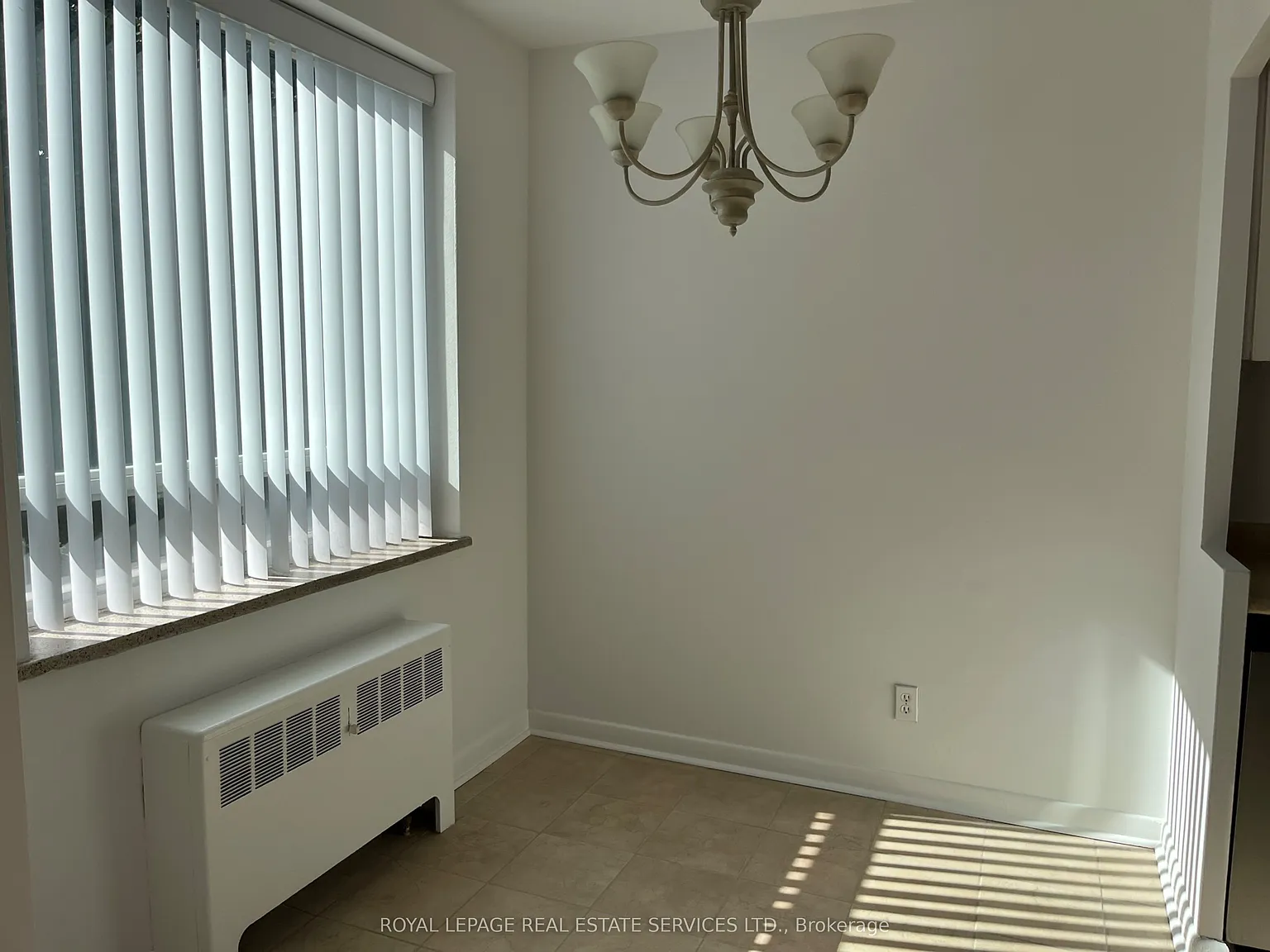 219 Wilson Ave — Photo 3