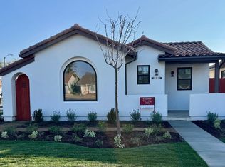 1105 W 2nd St, Oxnard, CA 93030