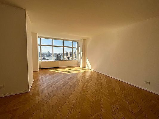 1st image of 160 W 66th St APT 31J