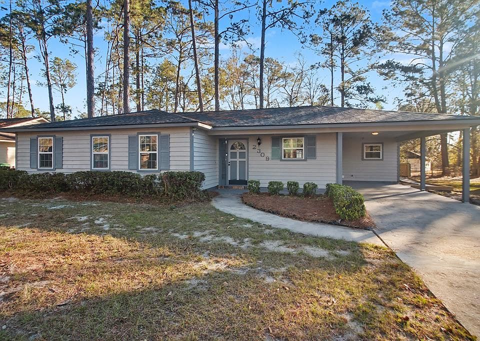 1st image of 2309 Camden Cir