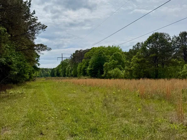 McHann Rd, Starkville, MS 39759