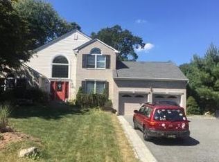 20 Forest Hill Rd, Mahwah, NJ 07430
