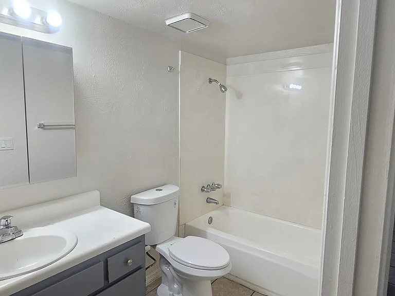 5735 S Morris Blvd #A — Photo 8