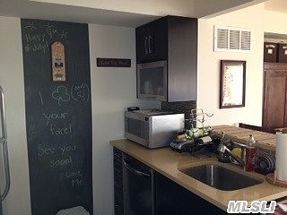 2nd image of 3077 38th St APT 4c