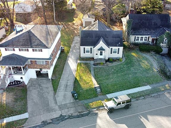 3rd image of 119 Park Dr