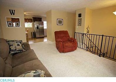 5th image of 451 Huntsworth Dr