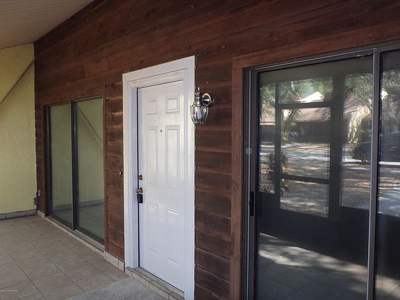 2nd image of 467 Valerie Dr #467