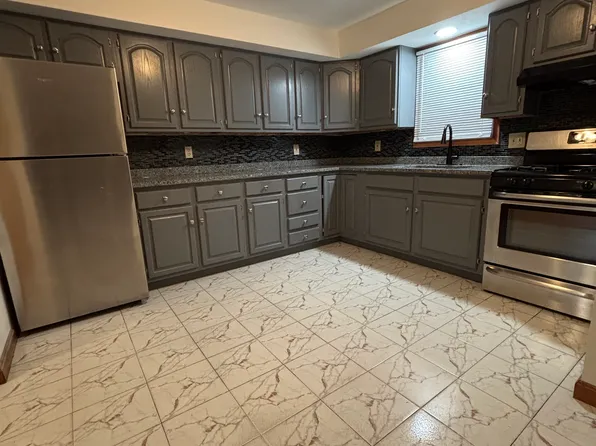 78 Gano St, Providence, RI 02906