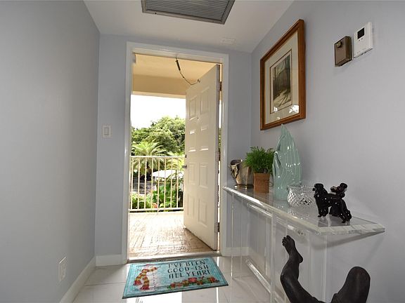 4th image of 800 Cypress Grove Drive #205