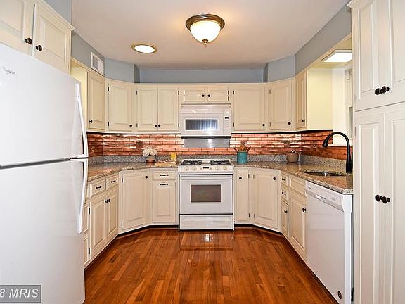 2nd image of 4701 Kemper St