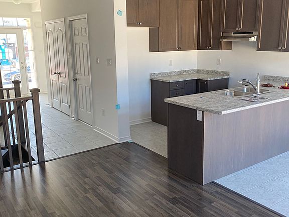 3rd image of 6 Bailey St