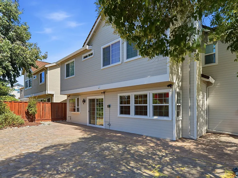 1517 David Ln — Photo 2