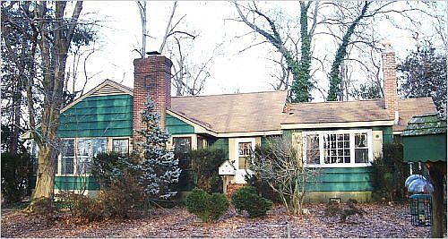 2nd image of 582 Acorn Ln