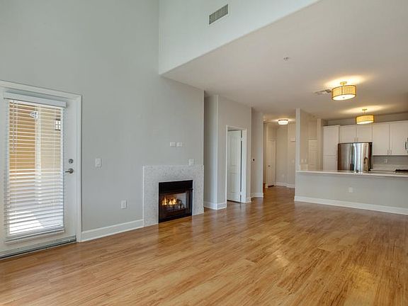 3rd image of 344 Hauser Blvd APT 424