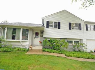 525 Stevens Rd, Morrisville, PA 19067