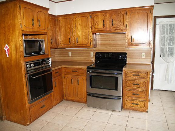 2nd image of 1905 Tupperlake Ln