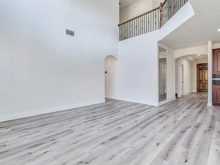 5728 Siragusa Dr — Photo 16
