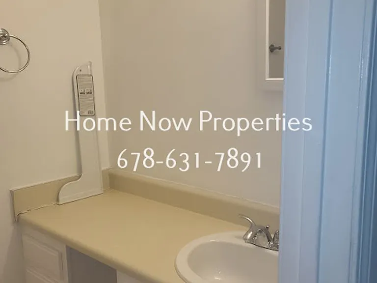 6059 Creekford Dr — Photo 16