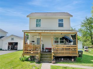 621 Wayne St, Corry, PA 16407