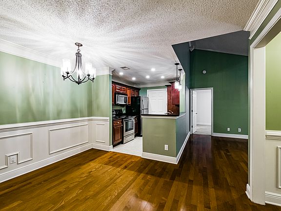 4th image of 3306 Santa Fe Pkwy
