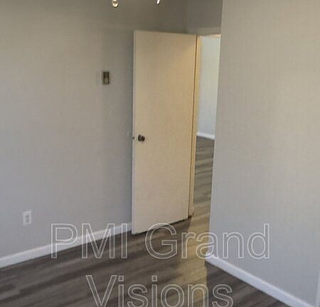 3rd image of 24 Buchanan Ct Unit 4