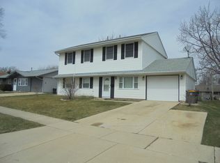 7500 Savoy Ln #D, Bridgeview, IL 60455
