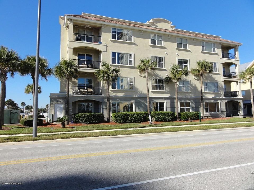 1st image of 922 1st St S APT 301